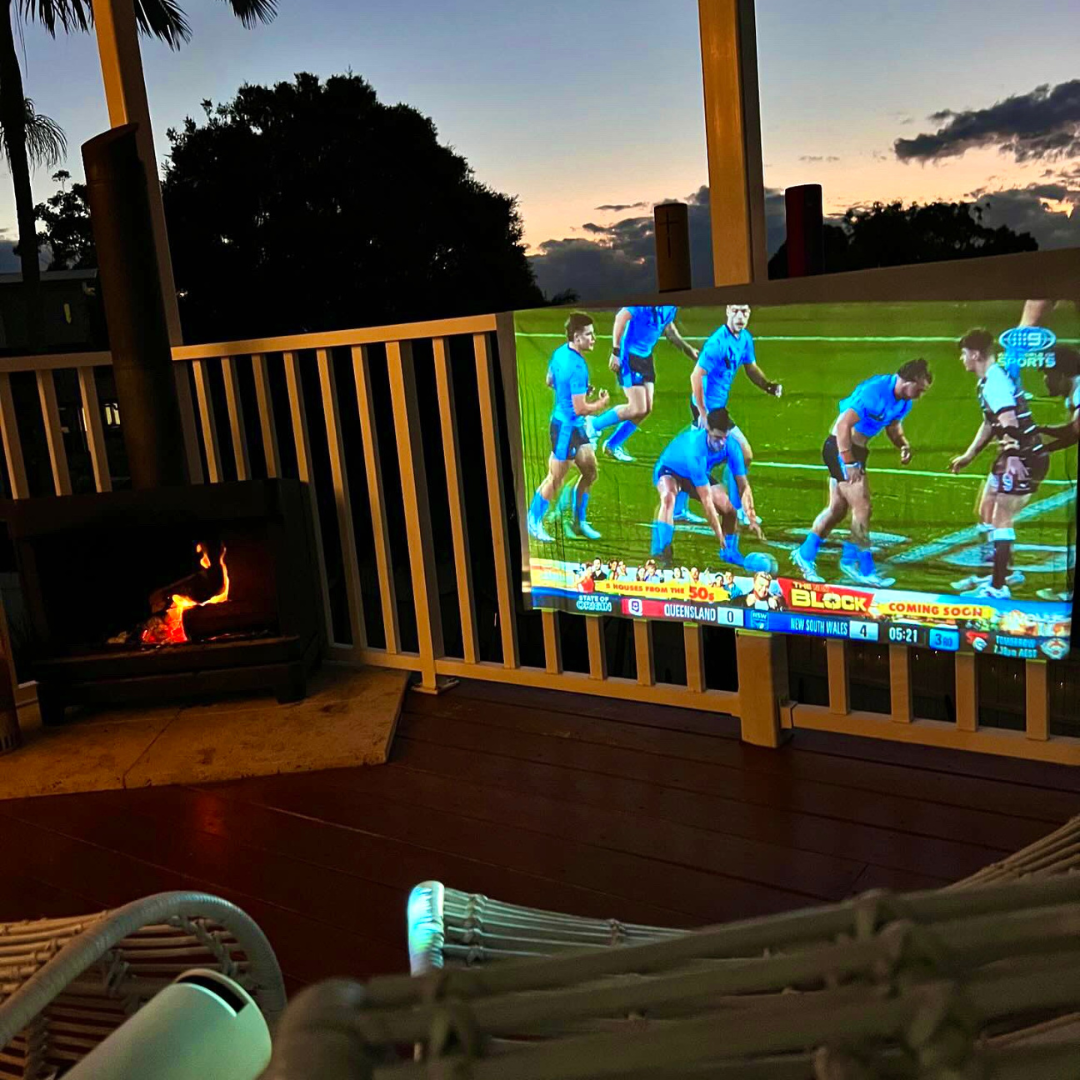 Auristen Ultra HD Projector